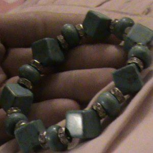 Handcrafted Turquoise colored beaded bracelet